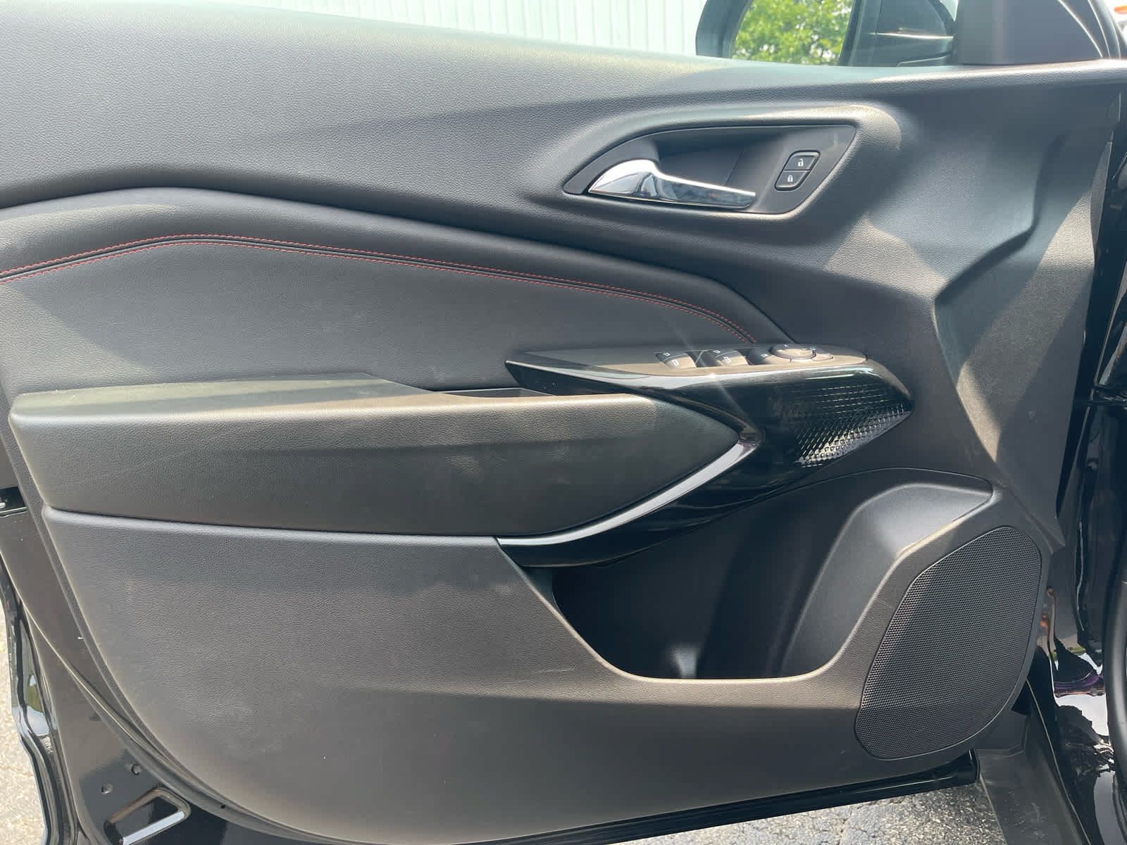 New 2026 Chevrolet Trax RS w/ Driver Confidence Package FWD image 9