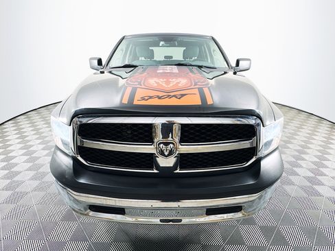 Used 2018 RAM 1500 ST w/ SXT Appearance Group image 2