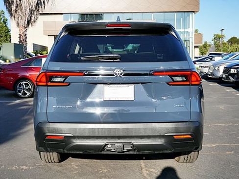 Used 2025 Toyota Grand Highlander AWD Hybrid image 10