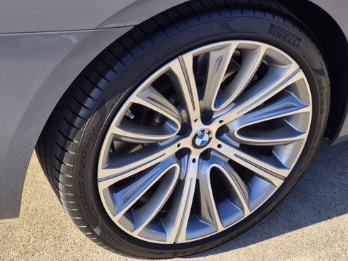 Certified 2022 BMW 750i xDrive w/ Executive Package image 7