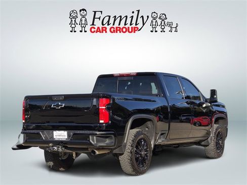 Used 2025 Chevrolet Silverado 2500 LTZ w/ Trail Boss Package image 4