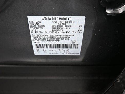 New 2025 Ford Explorer Active image 19