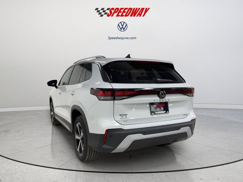 New 2026 Volkswagen Tiguan SE image 5