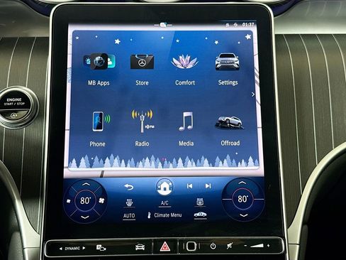 Used 2024 Mercedes-Benz GLC 300 4MATIC image 15