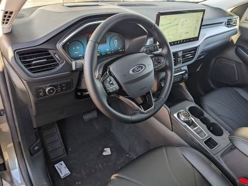 New 2026 Ford Escape SE w/ PHEV Premium Package FWD image 10