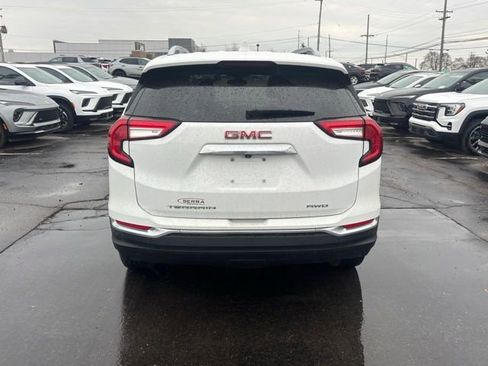 Certified 2023 GMC Terrain SLT w/ Infotainment Package II image 7