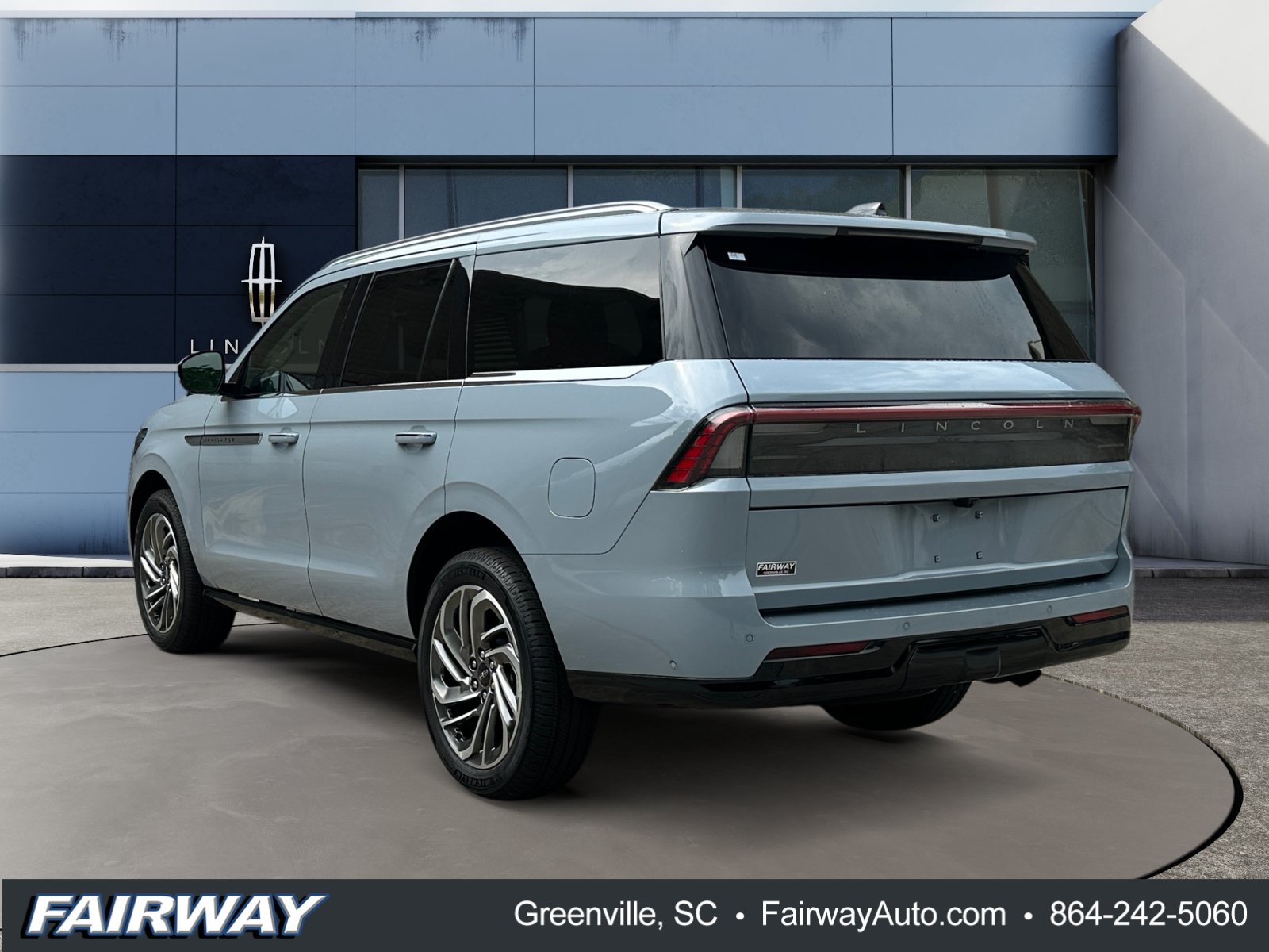 New 2025 Lincoln Navigator Reserve AWD/4WD image 3