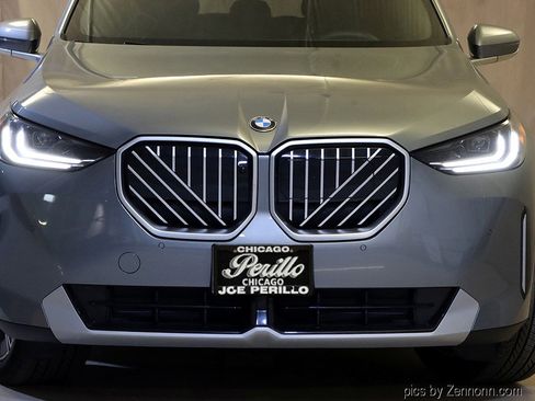 Used 2025 BMW X3 xDrive30i w/ Premium Package image 6