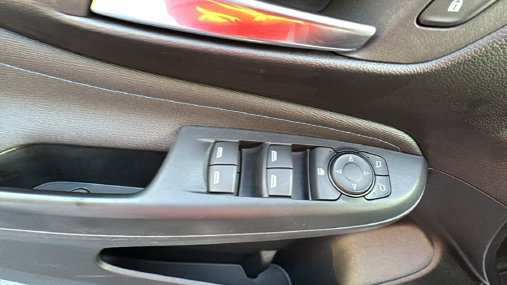 Used 2025 Buick Envista Sport Touring FWD image 12