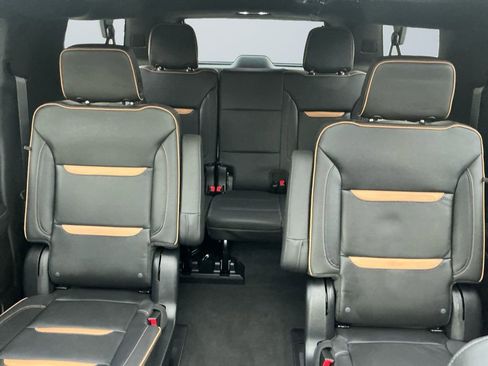 Used 2023 GMC Yukon XL AT4 w/ AT4 Premium Package image 13