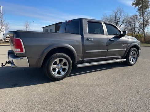 Used 2015 RAM 1500 Laramie w/ Convenience Group image 5