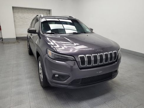 Used 2019 Jeep Cherokee Latitude Plus image 13