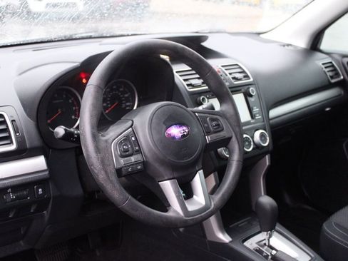 Used 2018 Subaru Forester 2.5i w/ Alloy Wheel Package image 18