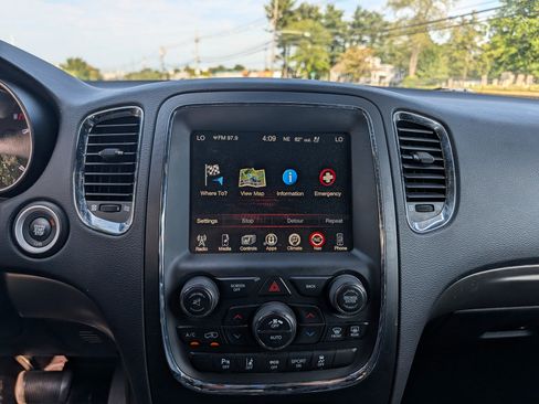 Used 2017 Dodge Durango R/T w/ Technology Group AWD/4WD image 29
