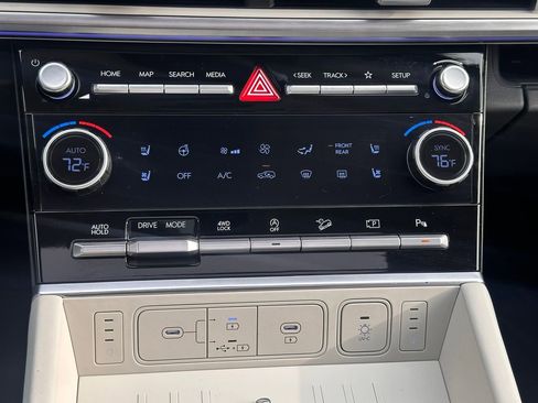 Used 2025 Hyundai Santa Fe Calligraphy image 39