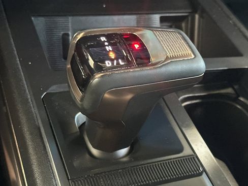 Used 2025 GMC Hummer EV 2X AWD/4WD image 26