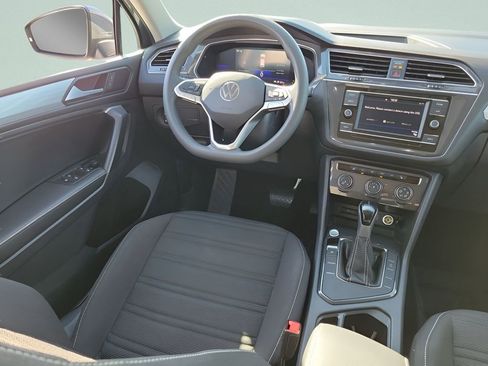 Used 2023 Volkswagen Tiguan S image 16