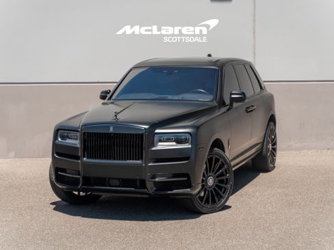 Used 2023 Rolls-Royce Cullinan Black Badge w/ Driver's Package AWD/4WD image 1