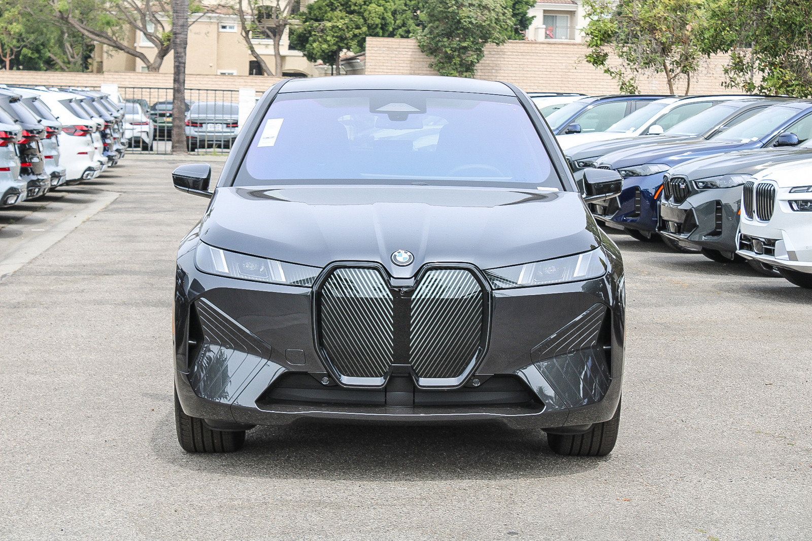 New 2026 BMW iX xDrive60 w/ Premium Package AWD/4WD image 2