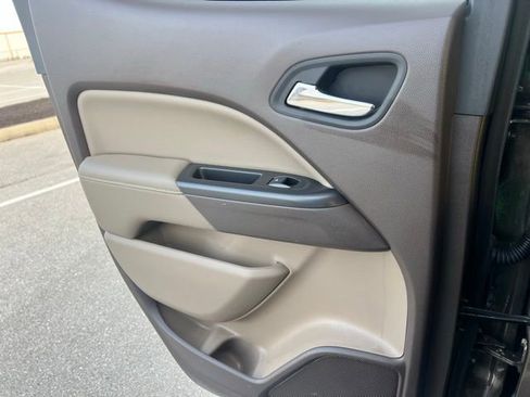 Used 2016 GMC Canyon SLT w/ Driver Alert Package image 28