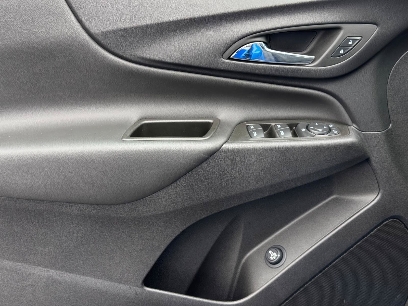 Used 2024 Chevrolet Equinox LT w/ LPO, Floor Liner Package FWD image 14