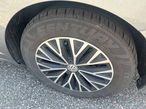 Used 2019 Volkswagen Jetta SEL image 12