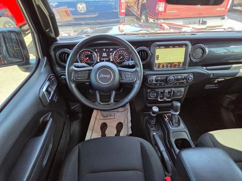 Used 2022 Jeep Gladiator Sport image 19