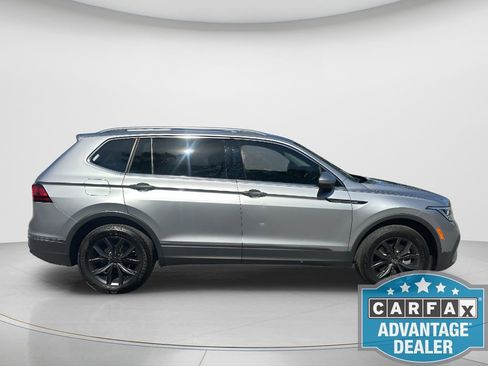 Certified 2023 Volkswagen Tiguan SE FWD image 7
