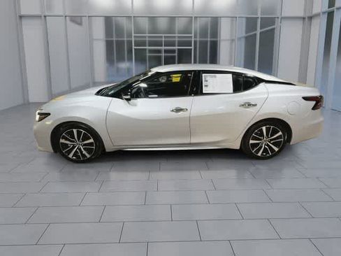 Used 2023 Nissan Maxima SV FWD image 5
