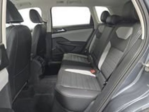 Used 2023 Volkswagen Taos SEL AWD/4WD image 24