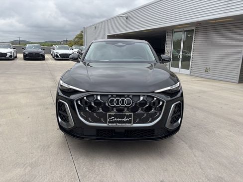 New 2025 Audi Q5 Premium Plus image 2