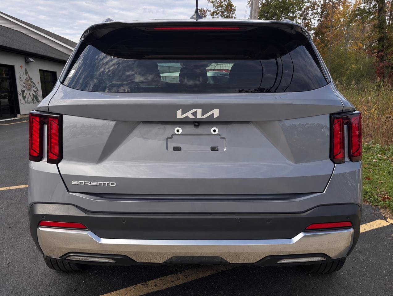 Used 2024 Kia Sorento S w/ Panoramic Sunroof Package FWD image 7