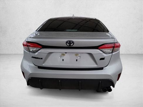 Used 2026 Toyota Corolla SE FWD image 6