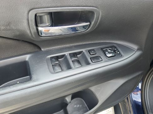 Used 2018 Mitsubishi Outlander ES image 20