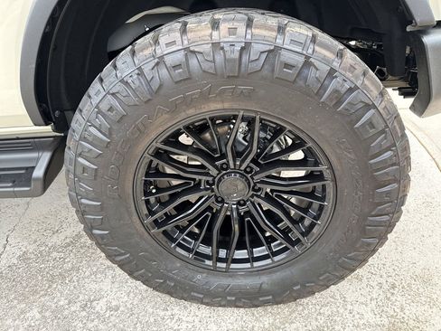 New 2025 Ford Bronco Outer Banks image 19