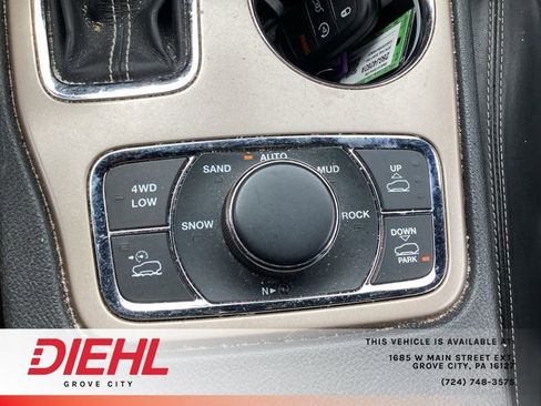 Used 2016 Jeep Grand Cherokee Limited w/ Trailer Tow Group IV AWD/4WD image 22
