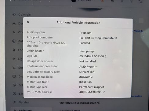 Used 2022 Tesla Model Y Long Range image 25