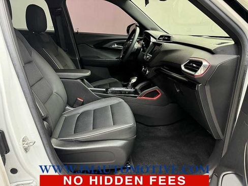 Used 2022 Chevrolet TrailBlazer RS image 19