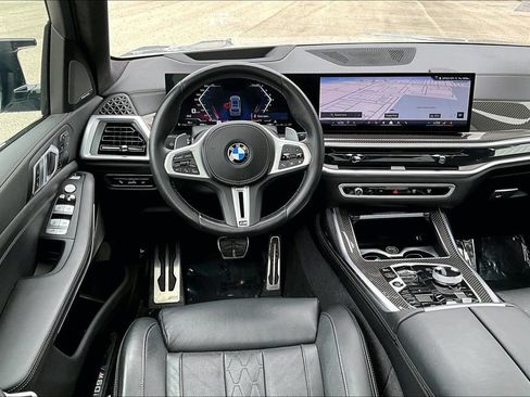 Used 2025 BMW X7 M60i AWD/4WD image 5