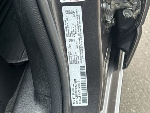 Used 2022 RAM 1500 Big Horn AWD/4WD image 32