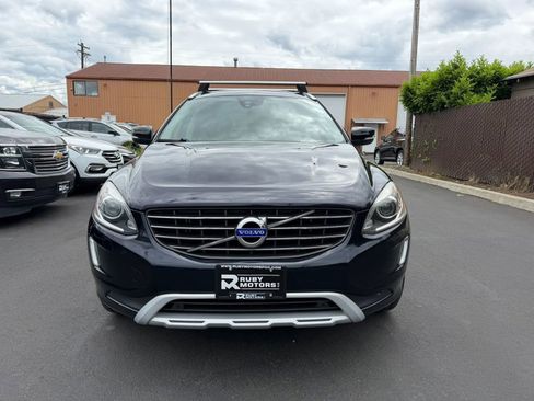 Used 2017 Volvo XC60 T6 Dynamic w/ Climate Package AWD/4WD image 2
