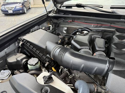 Used 2018 Toyota 4Runner TRD Off-Road Premium w/ TRD Performance Package image 39