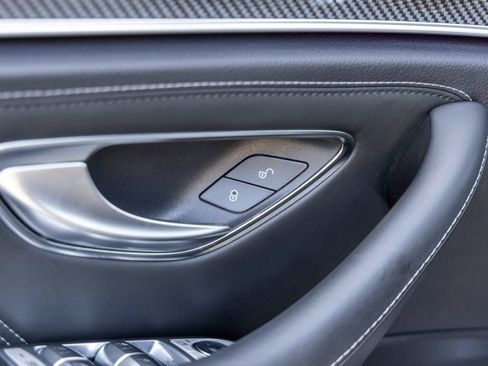 Used 2019 Mercedes-Benz E 63 AMG S image 28
