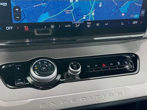 New 2026 Ford Expedition Active image 11