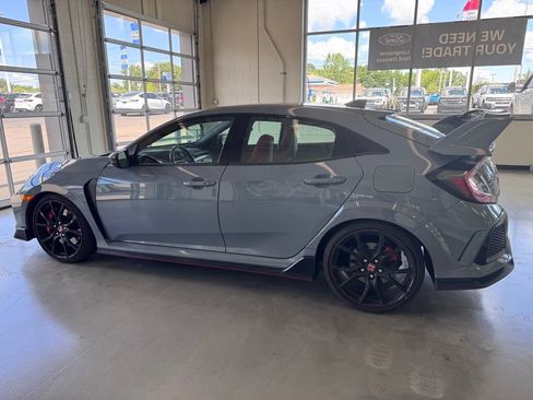 Used 2019 Honda Civic Type R image 12
