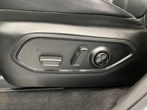 Used 2022 Jeep Grand Cherokee L Overland image 16