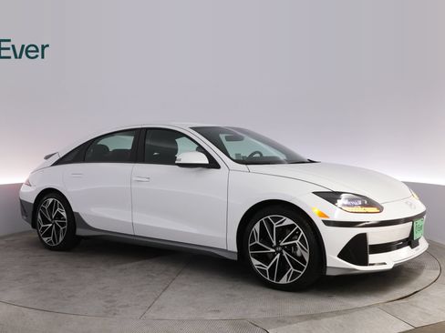 Used 2024 Hyundai Ioniq 6 Limited RWD image 14