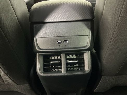 New 2026 Chevrolet Equinox LT AWD/4WD image 14