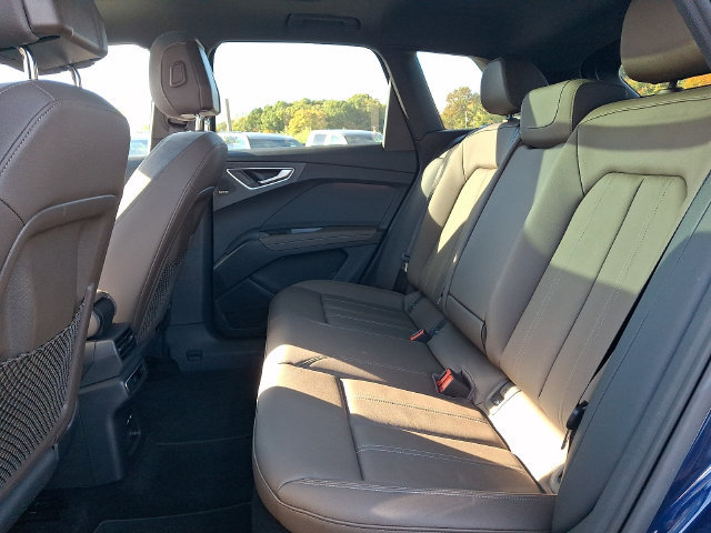 Used 2024 Audi Q4 e-tron Premium Plus w/ Premium Plus AWD/4WD image 19