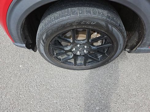 Used 2020 Ford Explorer XLT w/ Equipment Group 202A image 13